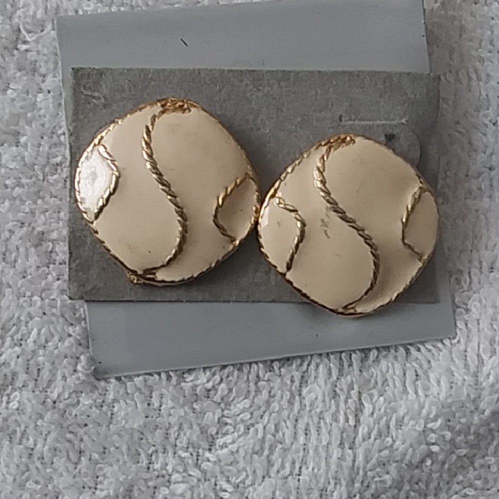 LOFT Cream and Gold Swirl Earrings